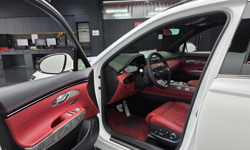 Genesis GV70 2.5T Gasoline AWD, 2024