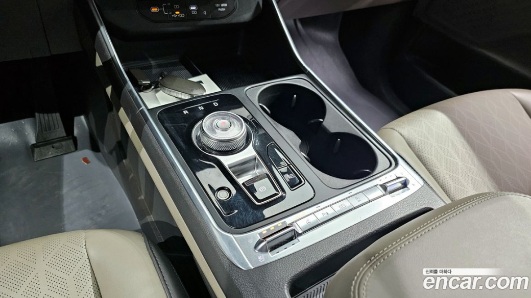 Kia Carnival 9-Seater Noblesse, 2025
