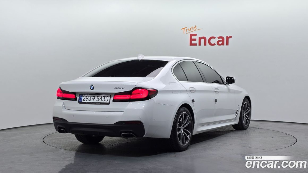 BMW 5-Series 520i M Sport, 2023
