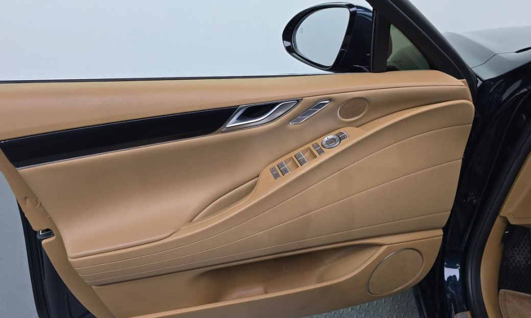 Genesis G80 Gasoline 2.5 Turbo 2WD, 2025