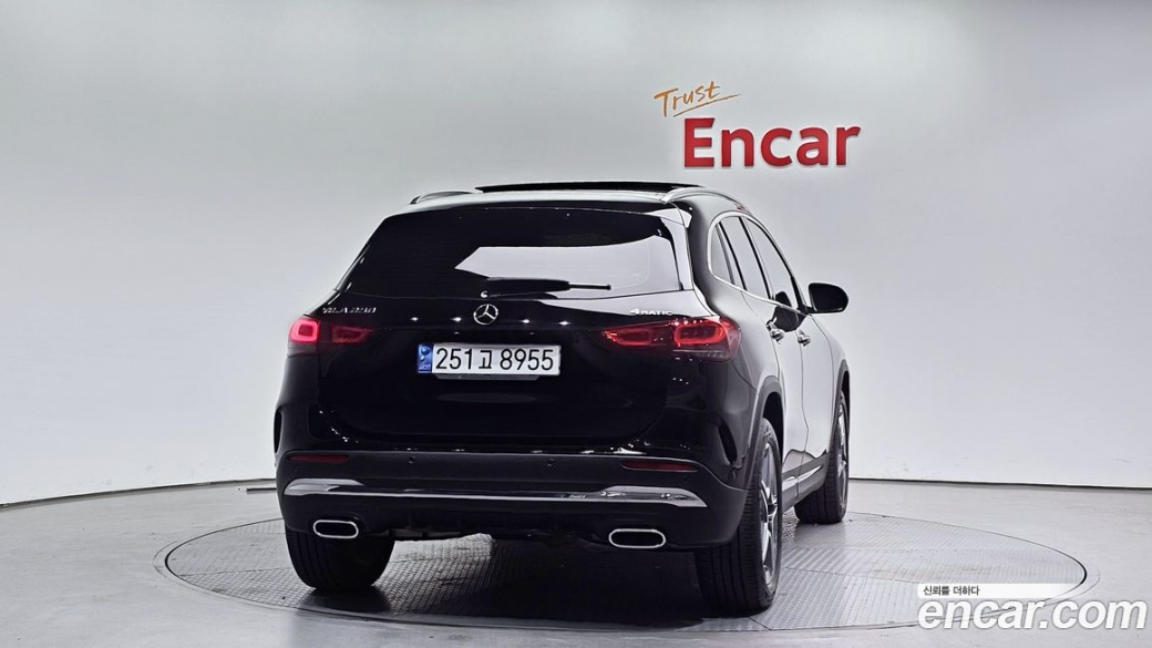 Mercedes-Benz GLA-Class GLA250 4MATIC, 2023