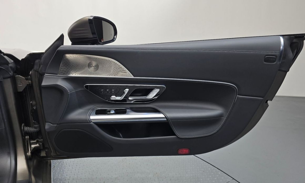 Mercedes-Benz SL-Class AMG SL63 4MATIC+, 2023