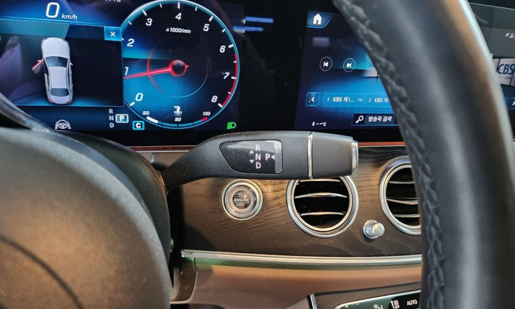 Mercedes-Benz E-Class E250 AMG Line, 2023