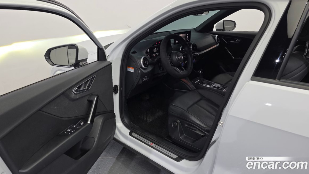 Audi Q2 35 TDI Premium, 2023