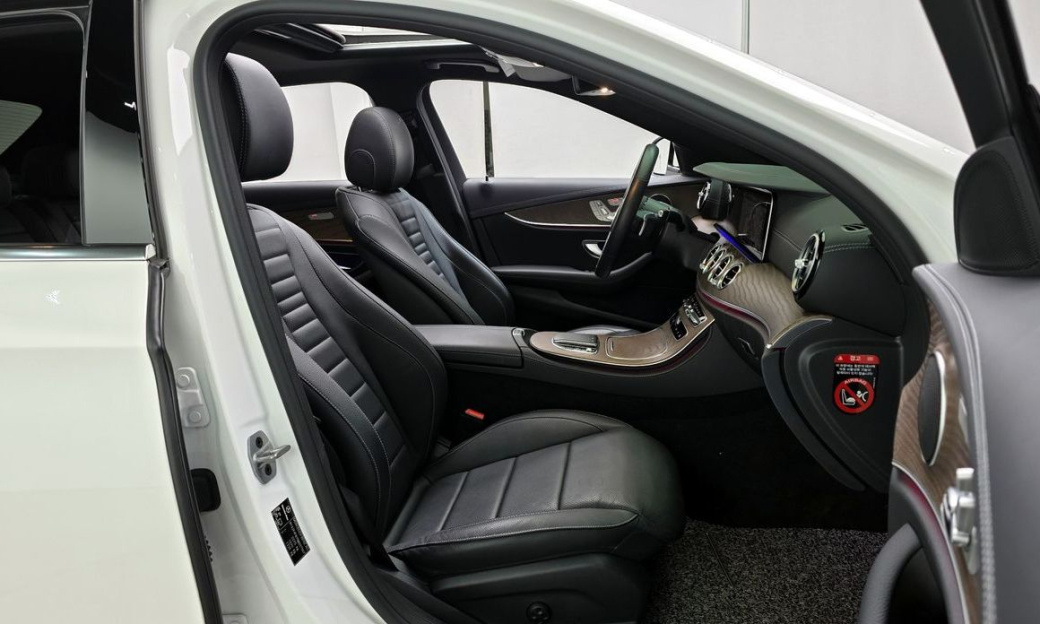 Mercedes-Benz E-Class E250 Exclusive, 2022