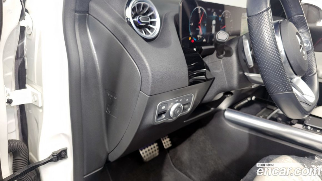 Mercedes-Benz GLA-Class GLA250 4MATIC, 2023
