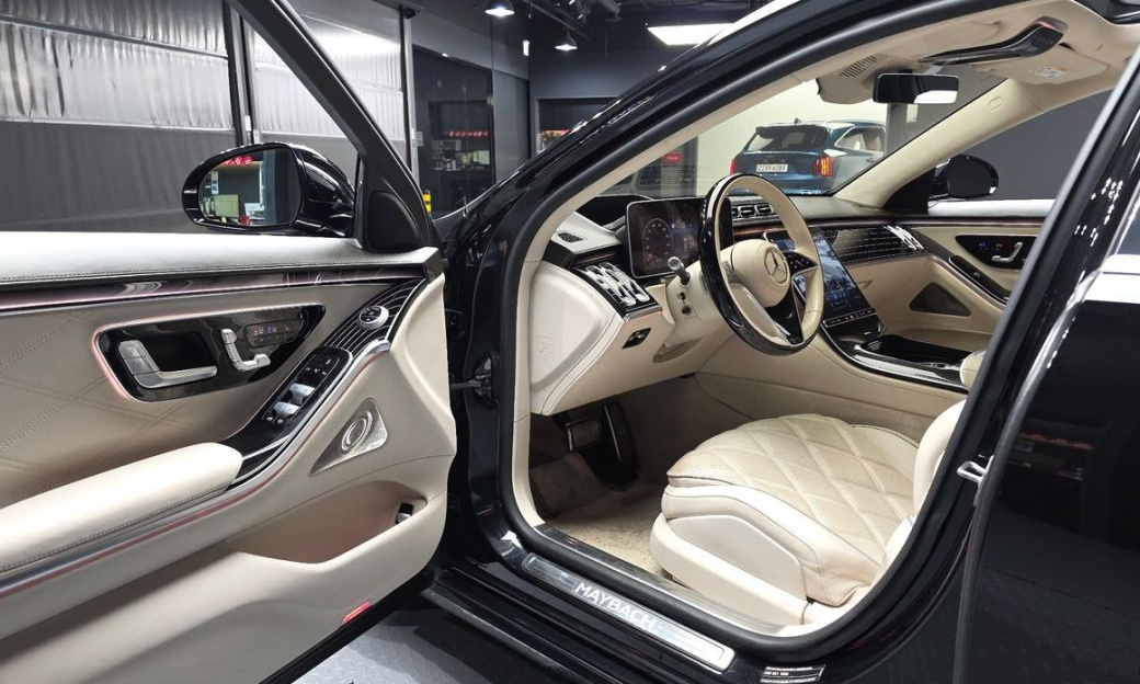 Mercedes-Benz S-Class Maybach S580 4MATIC, 2023