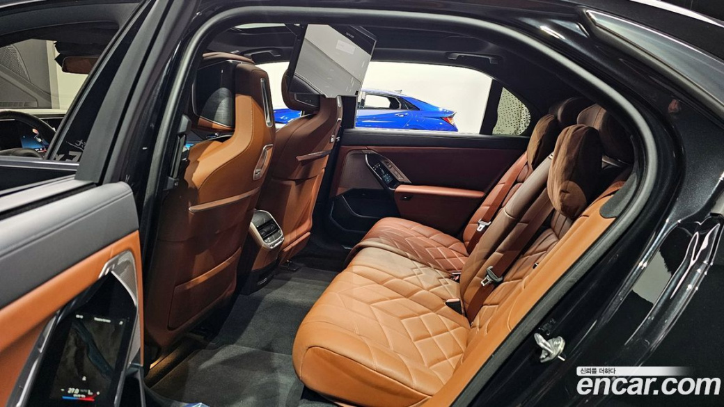 BMW 7-Series 740i xDrive M Sport, 2024