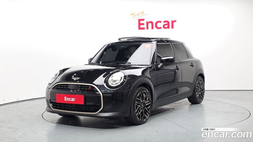 Mini Cooper 5 Door Favoured, 2025