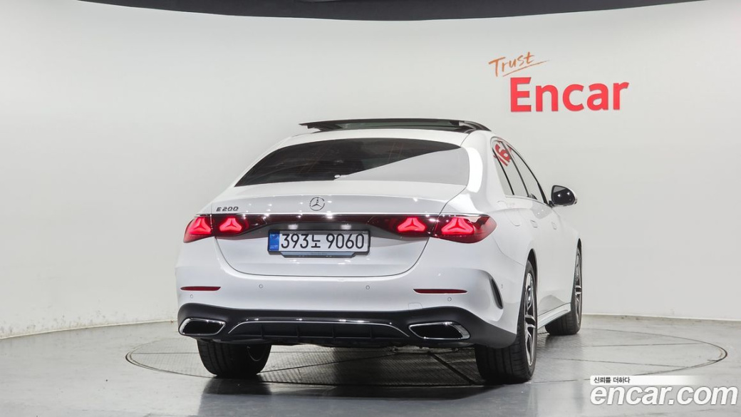 Mercedes-Benz E-Class E200 AMG Line, 2026