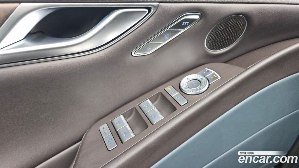 Genesis G80 Gasoline 2.5 Turbo AWD, 2025