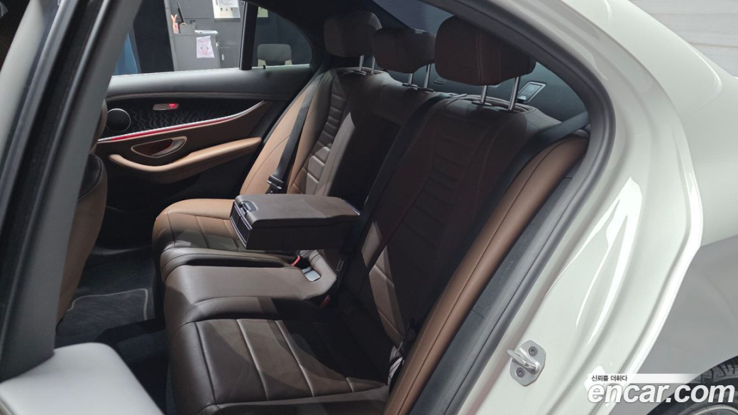 Mercedes-Benz E-Class E250 AMG Line, 2023
