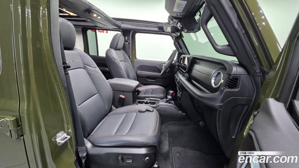 Jeep Wrangler 2.0 Sahara Power Top 4Door, 2024
