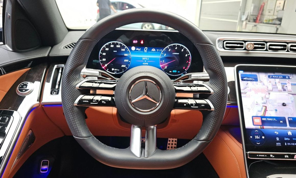 Mercedes-Benz S-Class S500 4MATIC, 2022