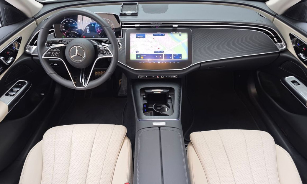 Mercedes-Benz E-Class E200 Avantgarde, 2025