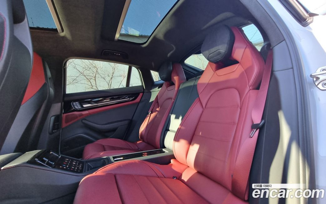 Porsche Panamera 4.0 GTS, 2025