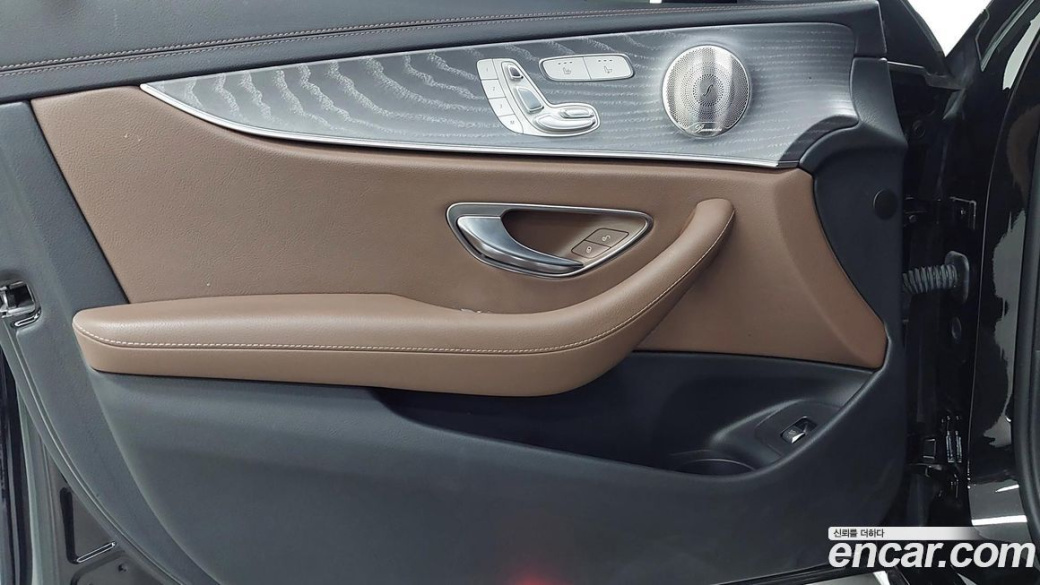 Mercedes-Benz E-Class E350 4MATIC Exclusive, 2023