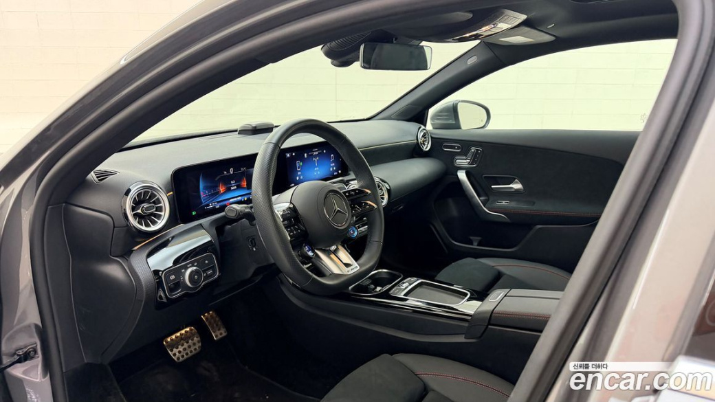Mercedes-Benz A-Class AMG A35 4MATIC Sedan, 2024