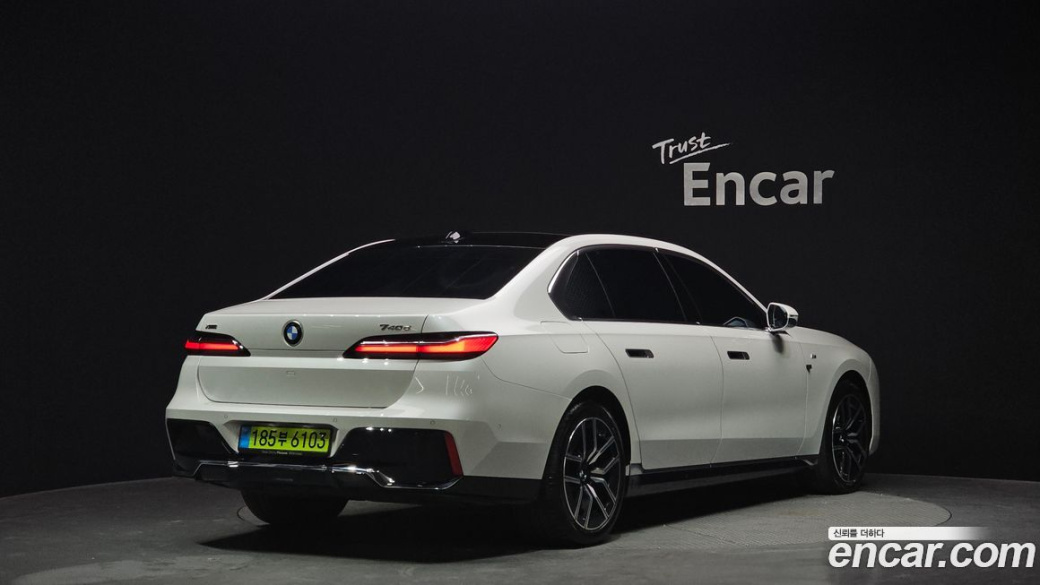BMW 7-Series 740d xDrive M Sport, 2025