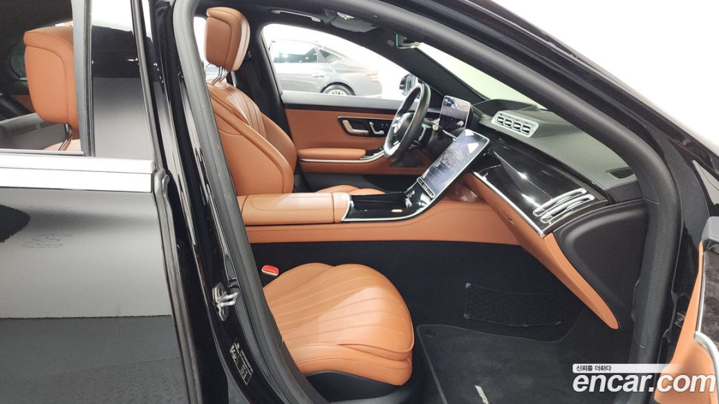 Mercedes-Benz S-Class S500L 4MATIC, 2022