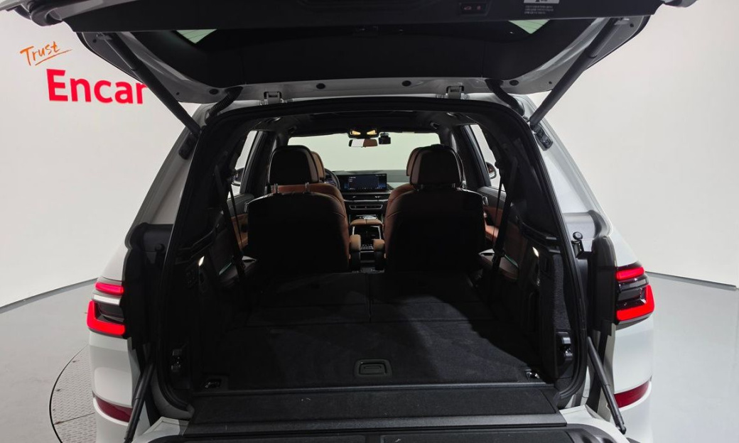 BMW X7 xDrive 40d M Sport 6STR, 2025