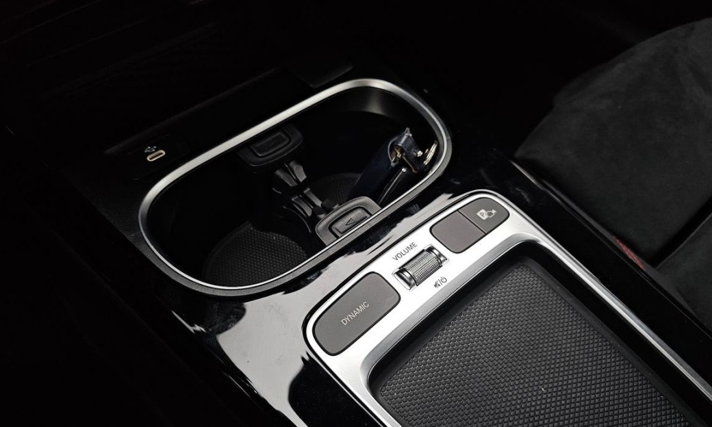 Mercedes-Benz CLA-Class CLA250 4MATIC, 2025