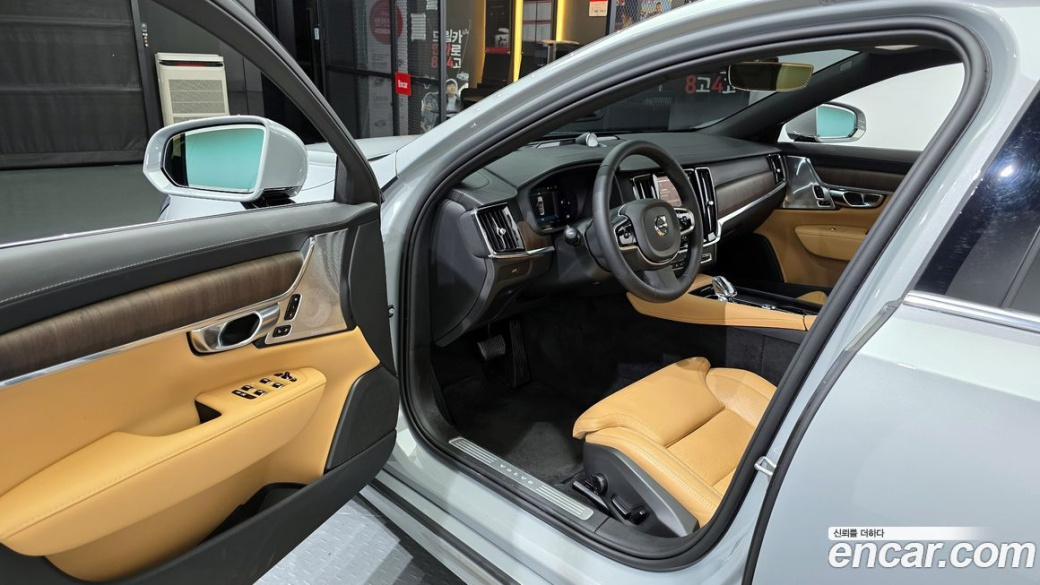 Volvo S90 B6 AWD Ultra Bright, 2025