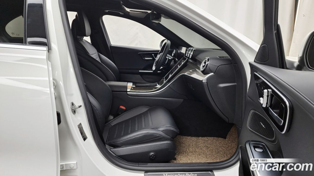 Mercedes-Benz C-Class C300 AMG Line, 2022