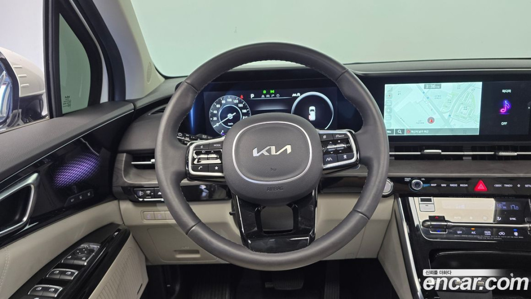 Kia Carnival 7-Seater Signature, 2023