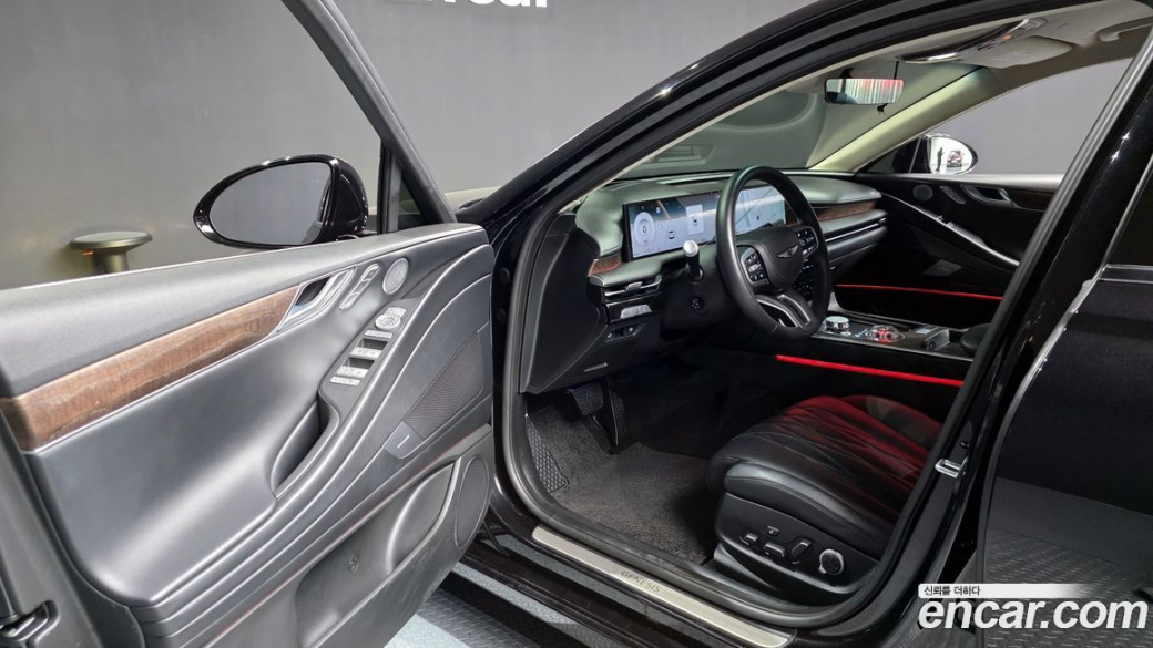 Genesis G80 Gasoline 2.5 Turbo AWD, 2025