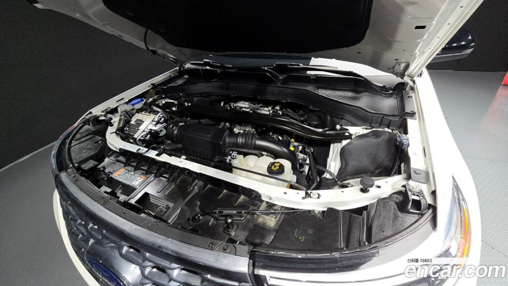 Ford Explorer 3.0 Platinum 4WD, 2022