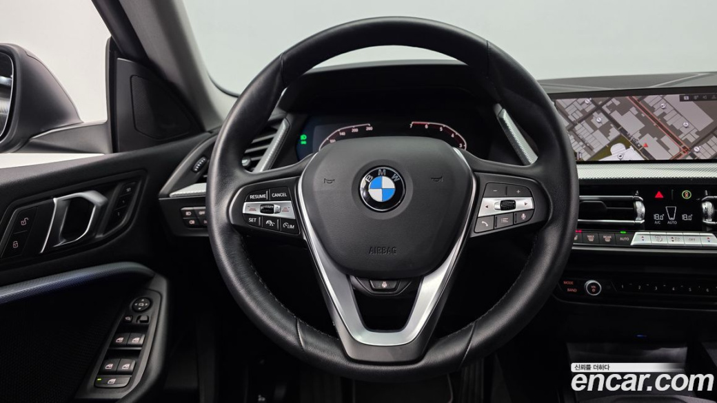 BMW 2-Series 220i Sport, 2024