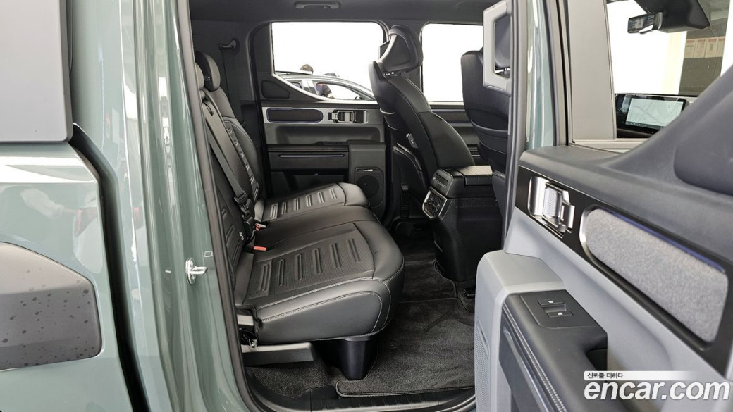 Kia Tasman 2.5T Gasoline 4WD, 2026