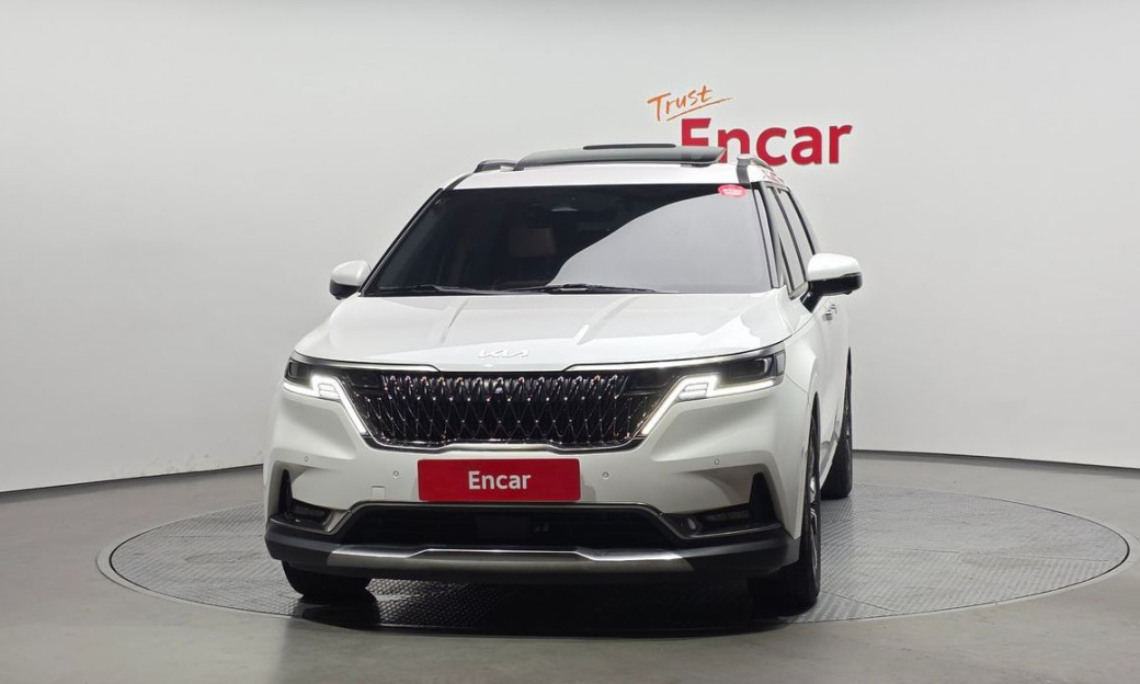 Kia Carnival 7-Seater Signature, 2023