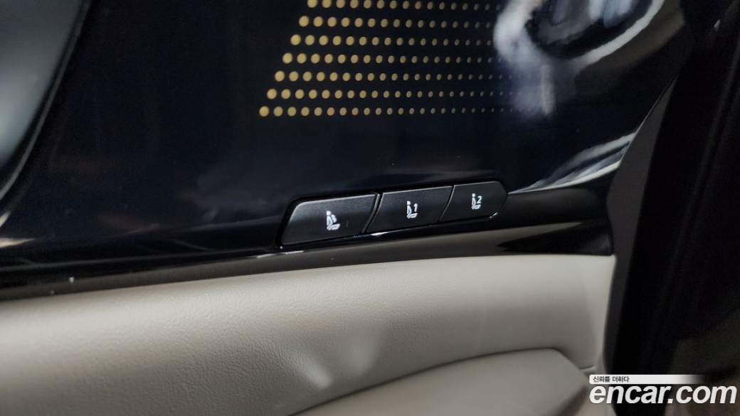 Kia Carnival 7-Seater Gravity, 2025