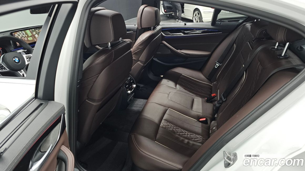 BMW 5-Series 530i M Sport Package, 2023