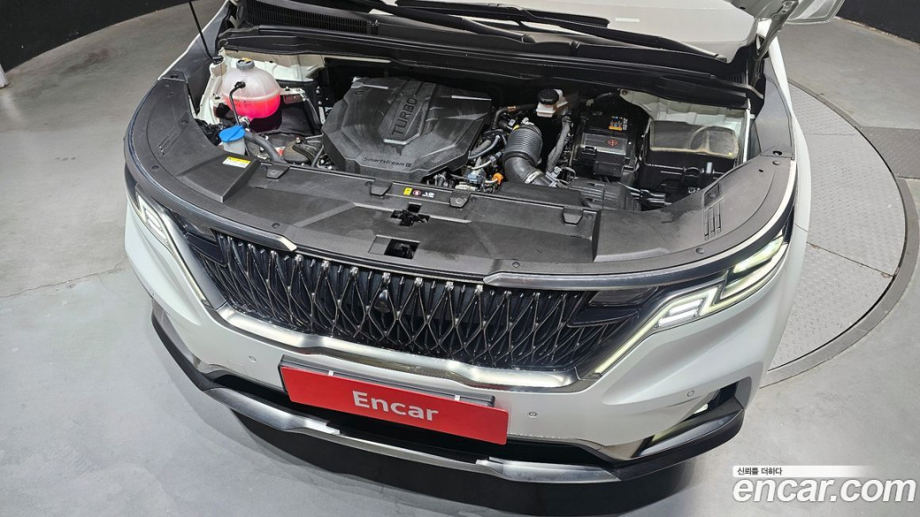 Kia Carnival 9-Seater Signature, 2023