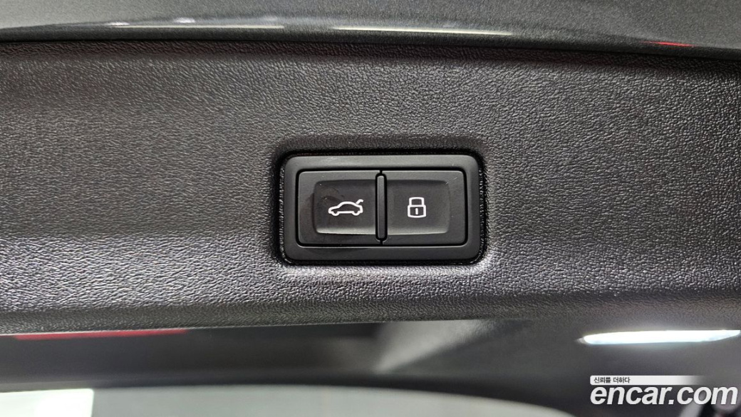 Audi Q5 40 TDI Quattro S Line, 2025