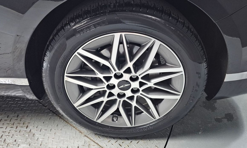 Genesis G80 Gasoline 2.5 Turbo AWD, 2025