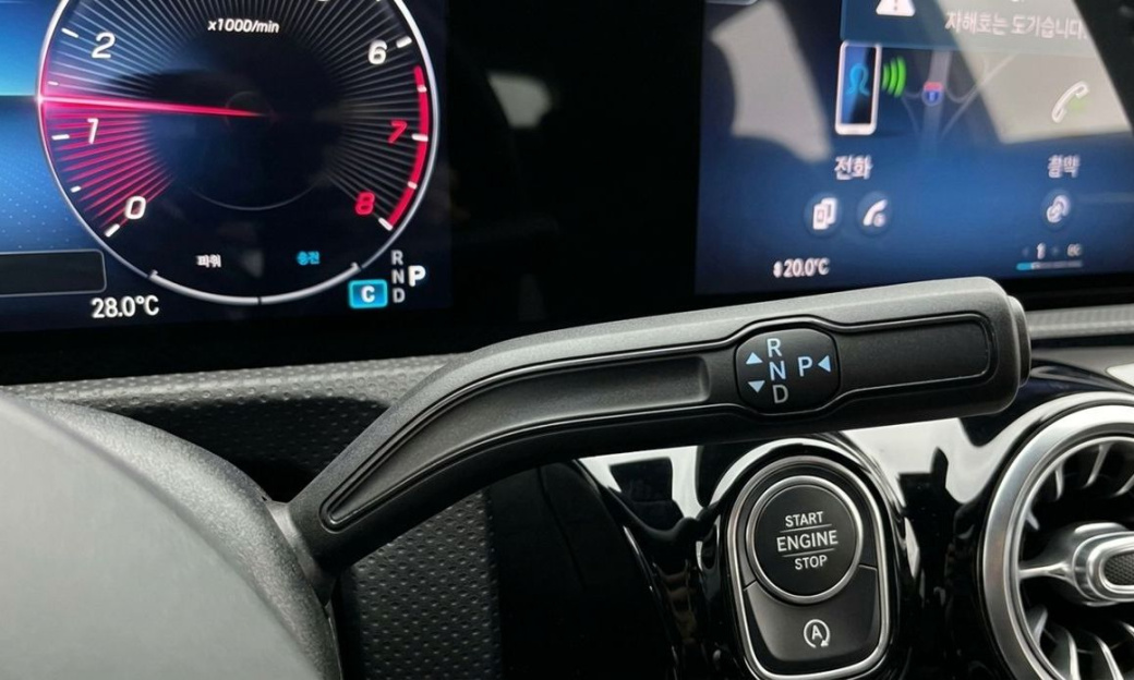 Mercedes-Benz CLA-Class CLA250 4MATIC, 2025