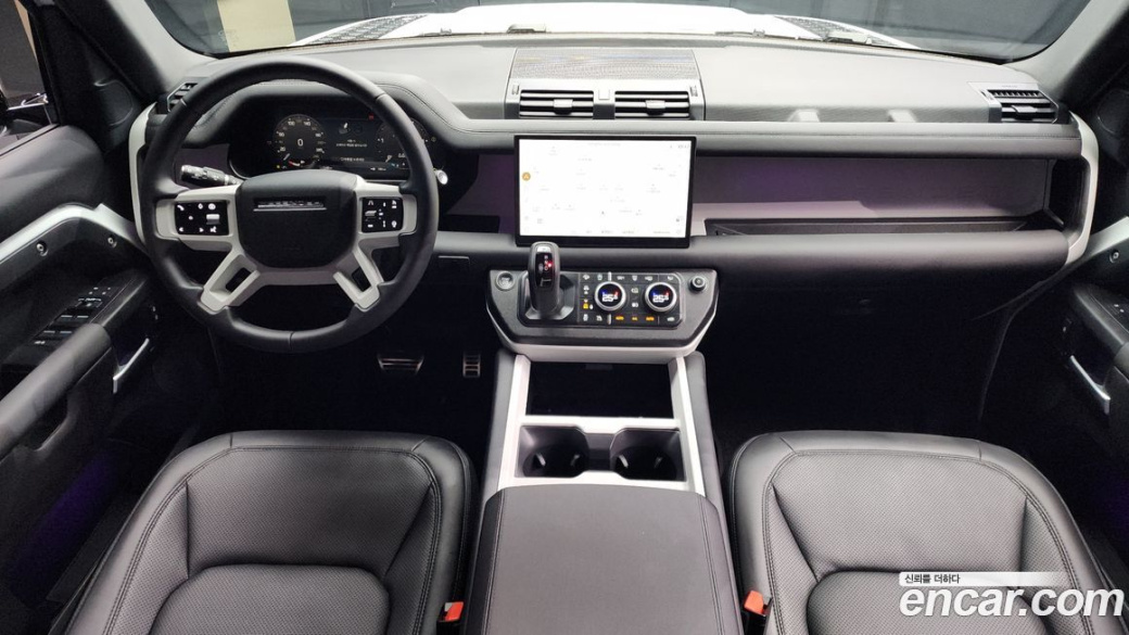 Land Rover Defender 110 D250 X-Dynamic SE, 2025