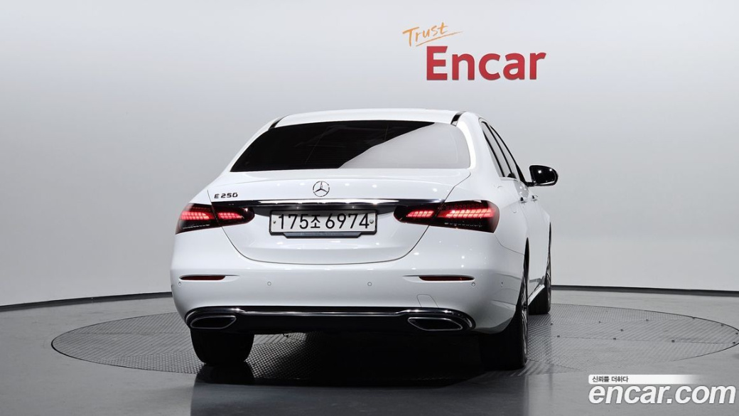 Mercedes-Benz E-Class E250 Avantgarde, 2022