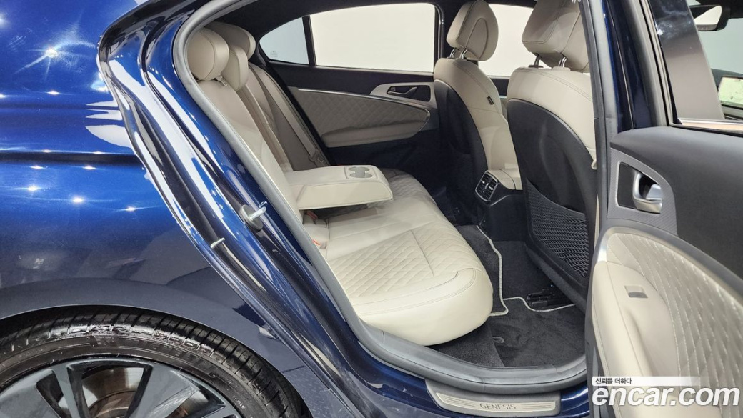 Genesis G70 Gasoline 2.0T 2WD, 2023