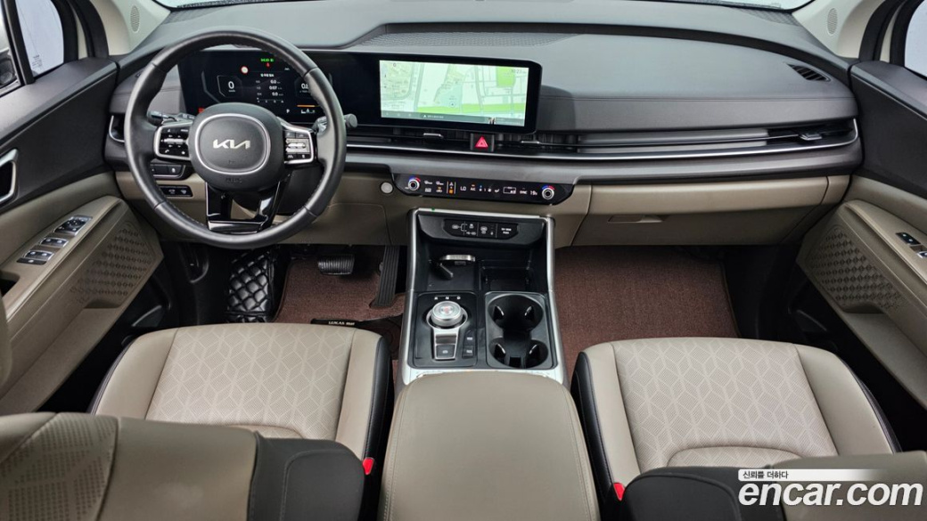 Kia Carnival 9-Seater Prestige, 2025