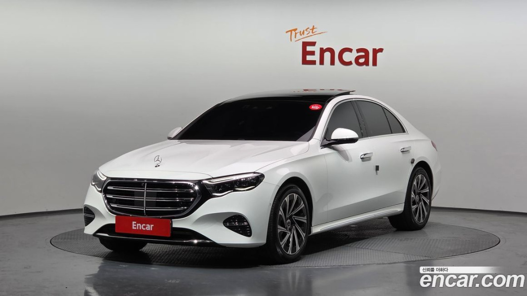 Mercedes-Benz E-Class E300 4MATIC Exclusive, 2024