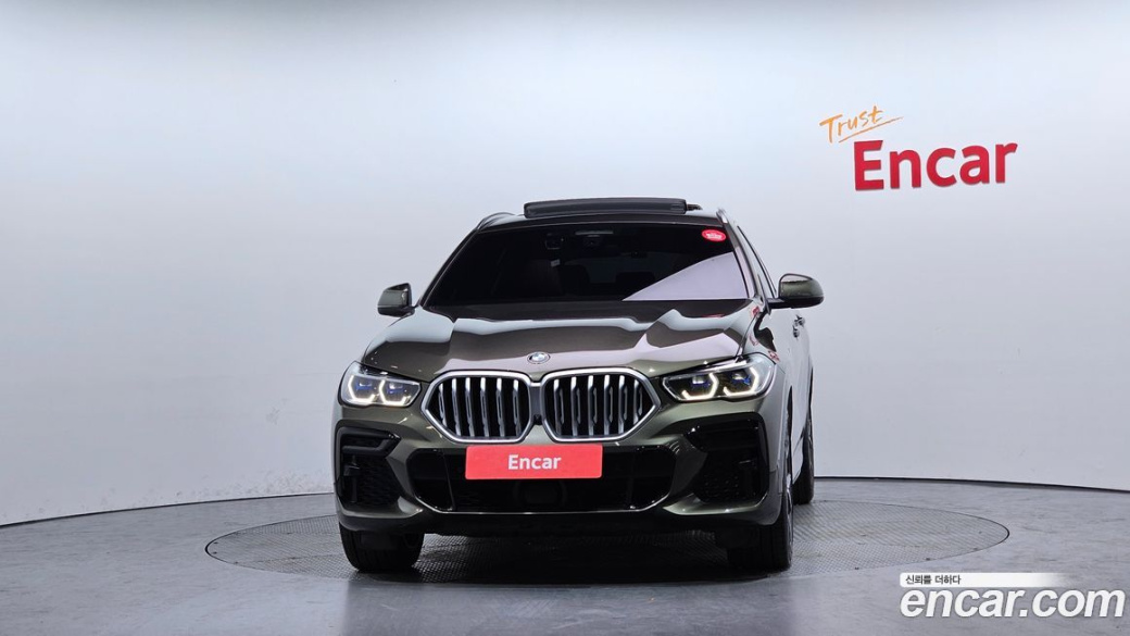 BMW X6 xDrive40i M Sport, 2022