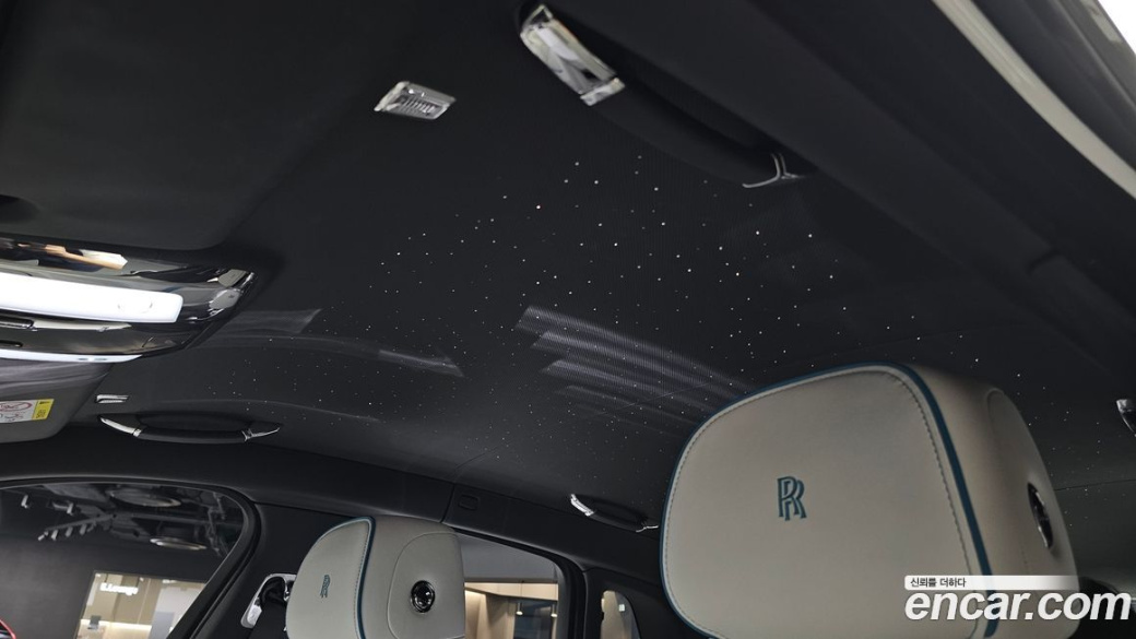Rolls-Royce Ghost 6.7 V12 Black Badge, 2023
