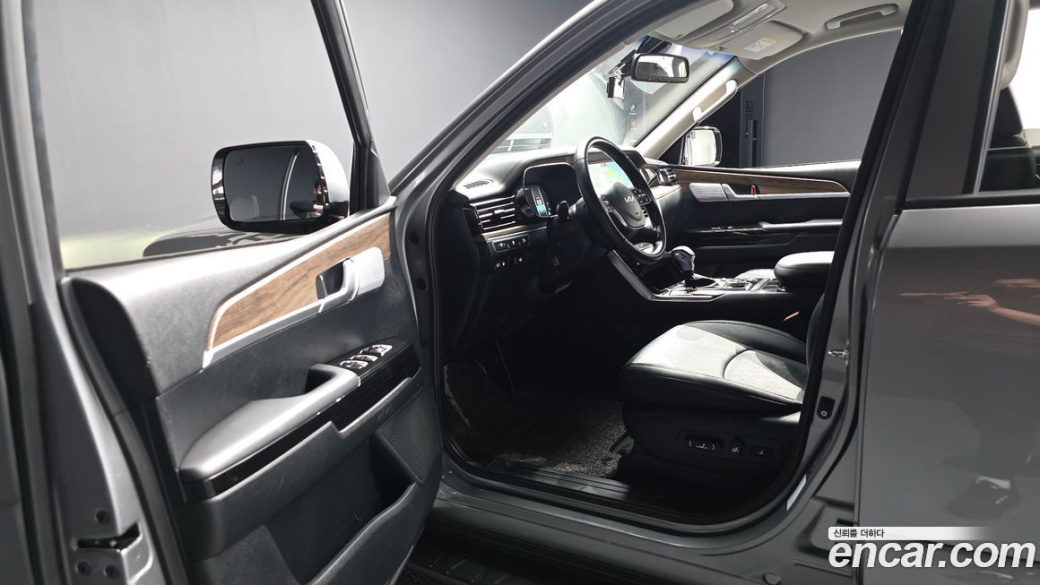 Kia Mohave Diesel 3.0 4WD 5-Seater, 2023