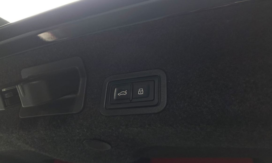 Audi A6 40 TDI Premium, 2025