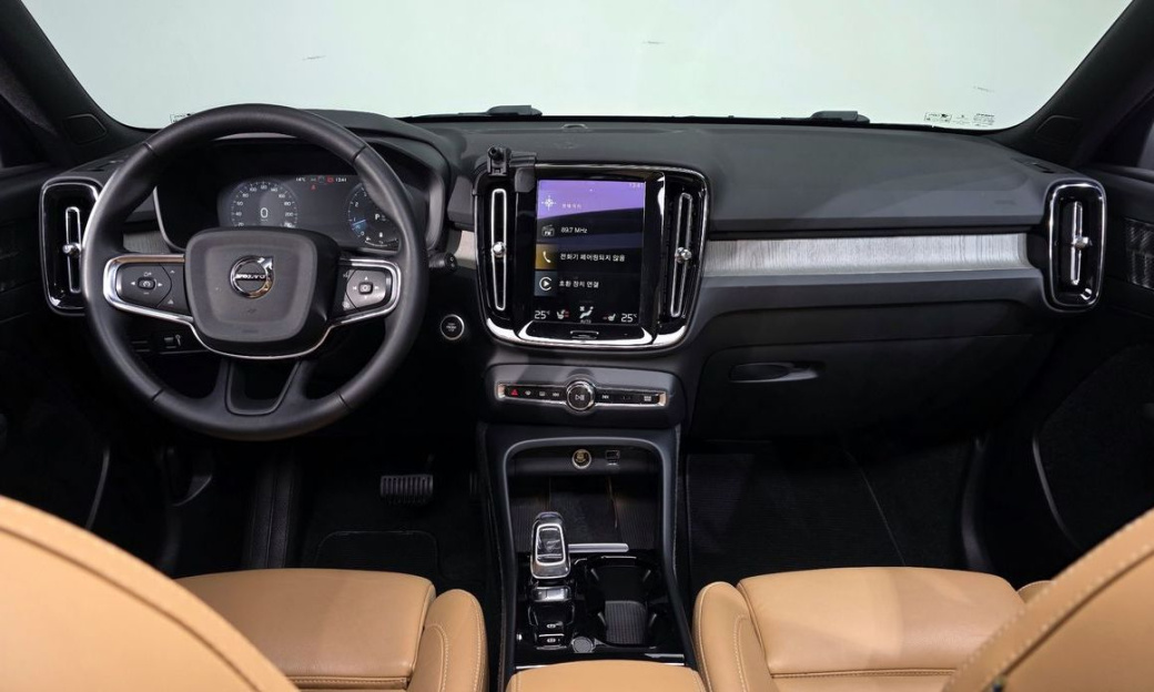 Volvo XC40 B4 Inscription, 2021